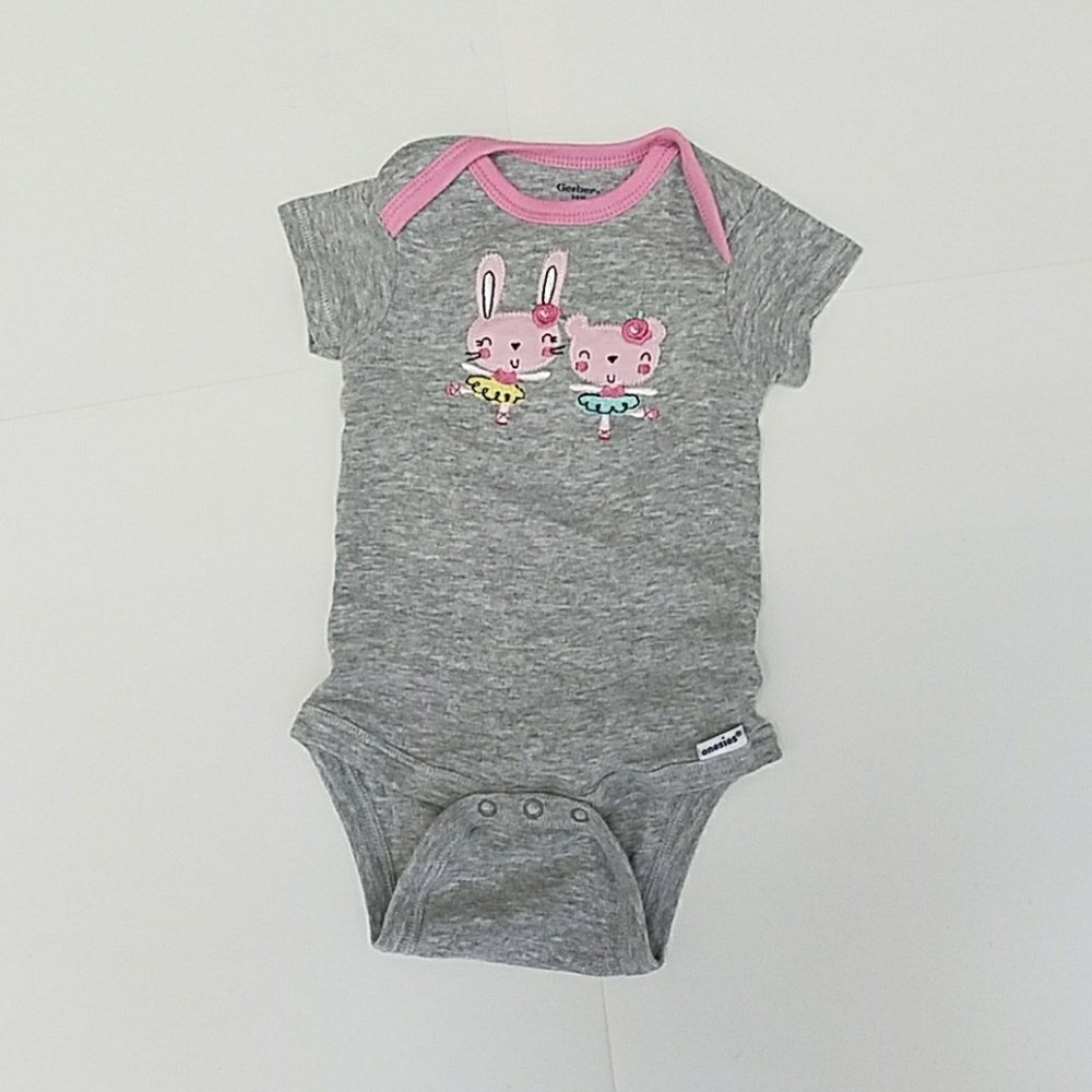 Gerber onesie Age 3 to 6 months ballerina